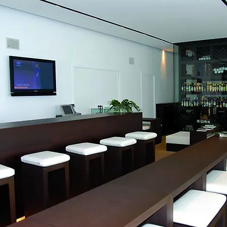C-rooms 3* Cremella