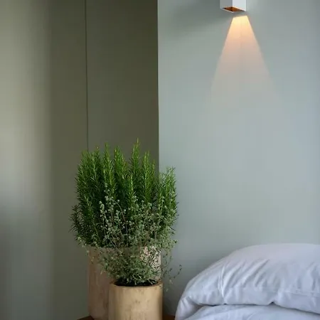 C-rooms Bed & Breakfast 3*