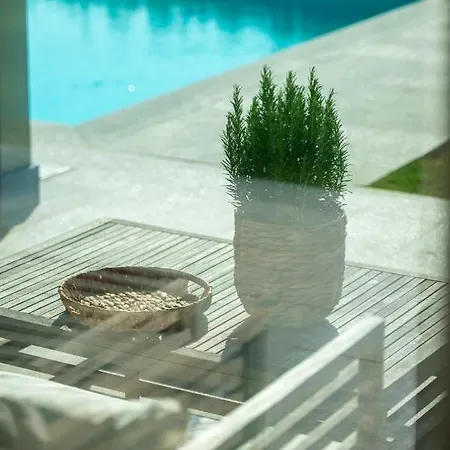 C-rooms Bed & Breakfast 3*